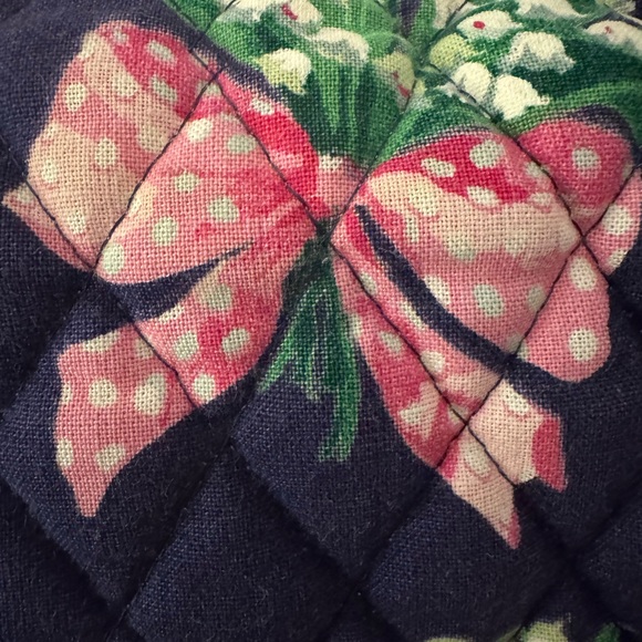 Vera Bradley purse Lilly of the valley with bows - Picture 2 of 11